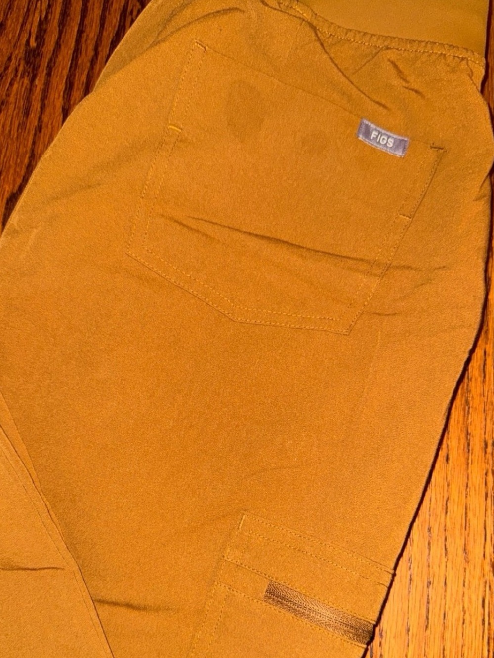 Figs Scrub Set - Picture 7 of 8